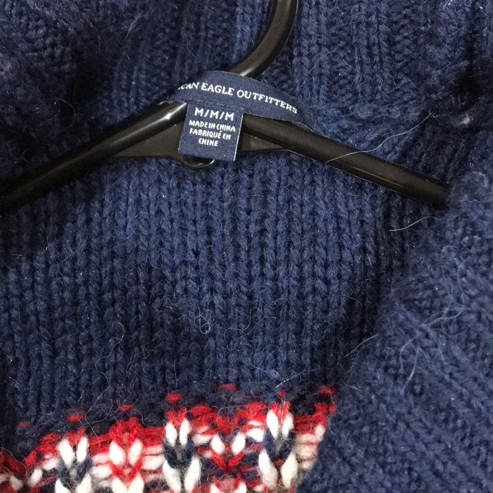 American eagle sweater. - Picture 5 of 7